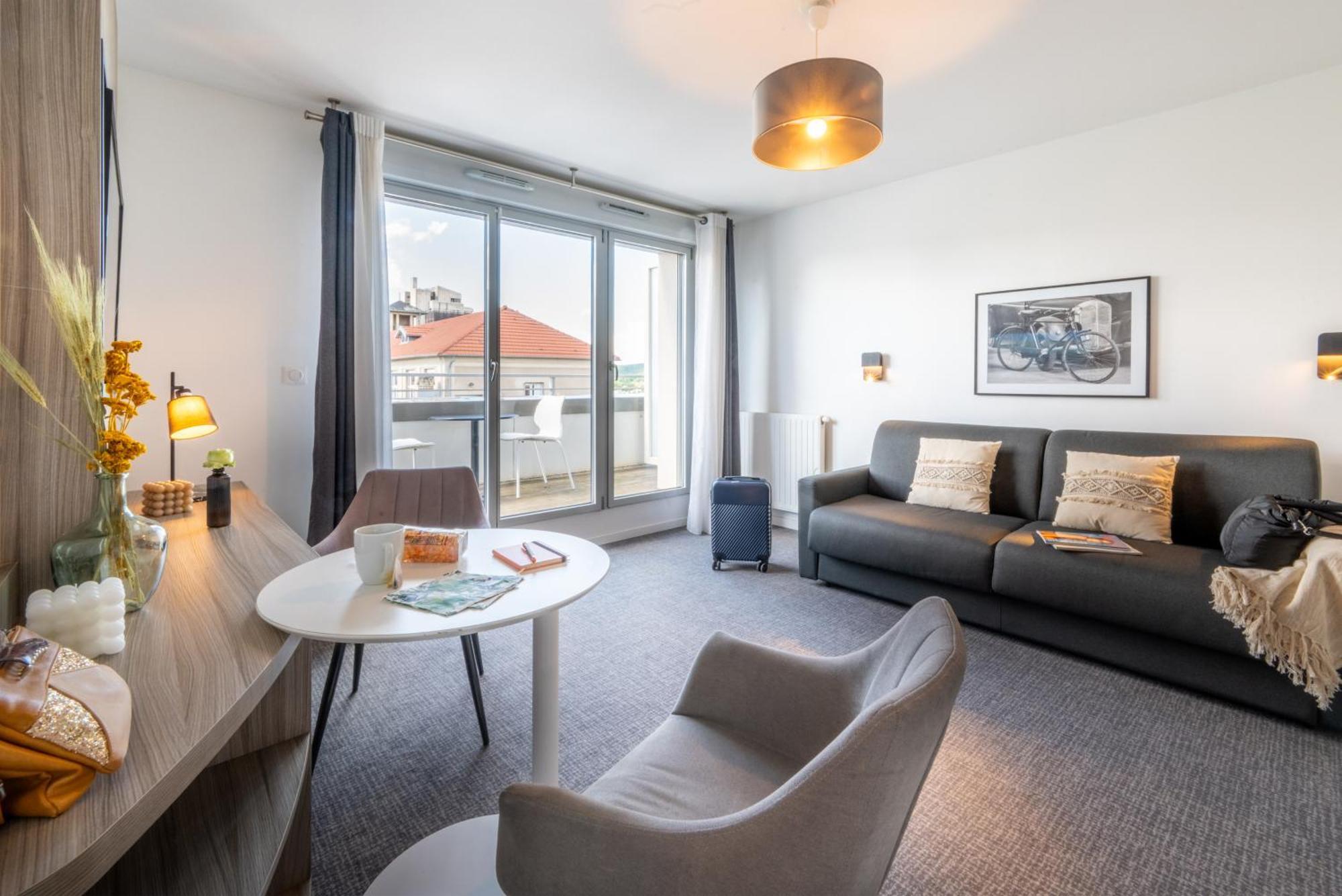 Nemea Appart Hotel Grand Coeur Nancy Centre Exteriör bild